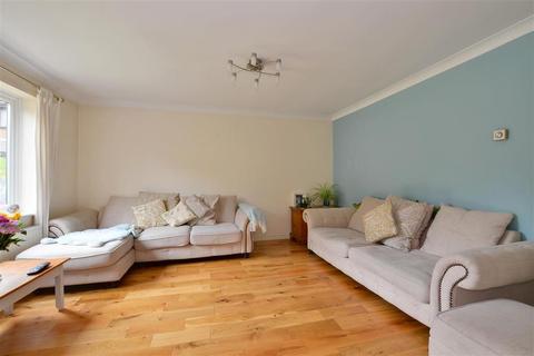 18 Coldharbour Close, Crowborough, TN6 1EU