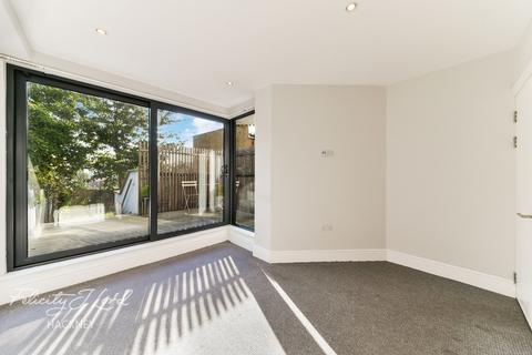 Flat 2, 71 Mount Pleasant Lane, London, E5 9EW