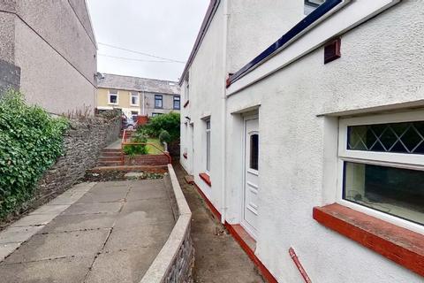 18 Edwards Terrace, Bedlinog, Treharris, CF46 6RN