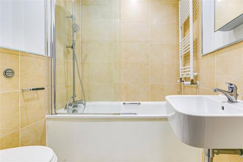 1 bedroom flat to rent, Woodmill Close, London