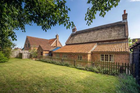 3 bedroom detached house for sale, Lingwood Road, Norwich NR13