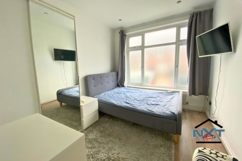 1 bedroom in a house share to rent - Ruscoe Road, Canning Town, E16