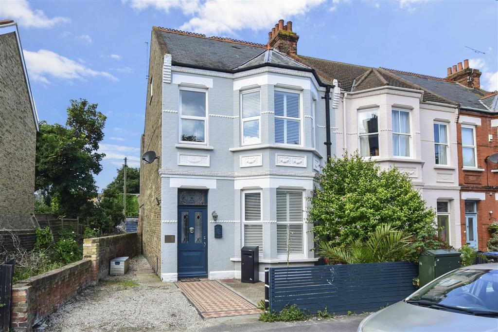 Norfolk Road, Cliftonville, Margate... 4 bed end of terrace house £