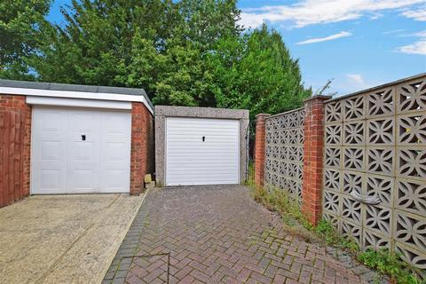 24 Biddenden Close, Bearsted, Maidstone, ME15 8JP