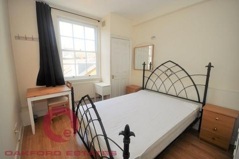3 bedroom flat to rent, Prince Regent Mews, Euston NW1