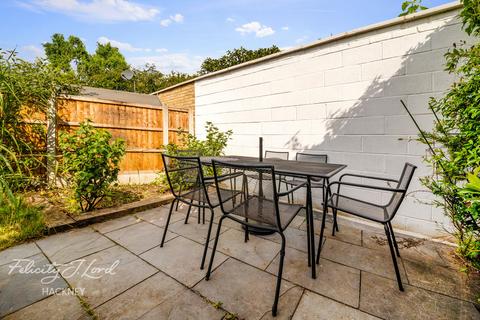 26 Chester Crescent, London, E8 2PH