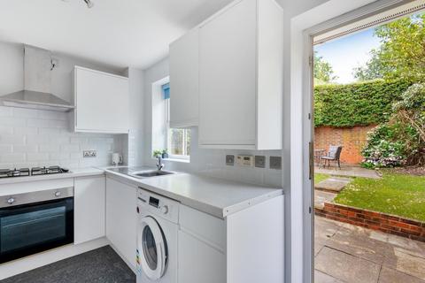 6 Scholars Walk, Guildford, GU2 7TR