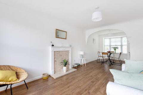 6 Scholars Walk, Guildford, GU2 7TR