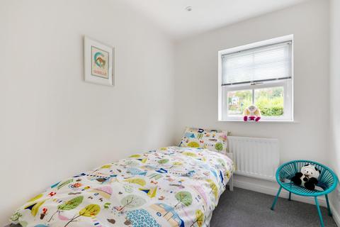 6 Scholars Walk, Guildford, GU2 7TR