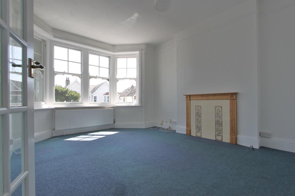 Church Walk, Worthing, BN11 2 bed flat £995 pcm (£230 pw)