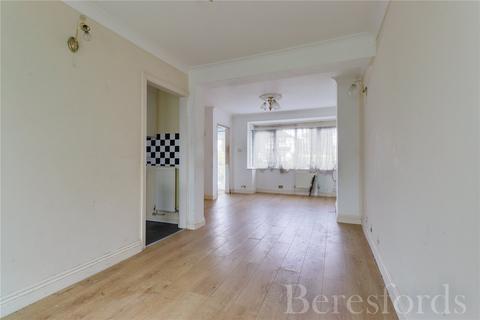 18 Firham Park Avenue, Romford, RM3 0SJ