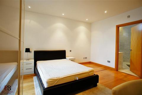 2 bedroom apartment to rent, GB Murton House, Grainger Street, Newcastle Upon Tyne
