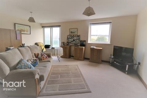 Flat 10, Centrum Court, 2 Pooleys Yard, Ipswich, IP2 0AR