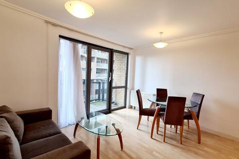 2 bedroom flat to rent, Victoria Road, Acton W3 6AD