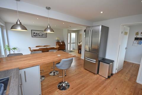 Chandos High Street, Yoxford, Saxmundham, IP17 3EU
