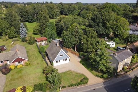 Chandos High Street, Yoxford, Saxmundham, IP17 3EU