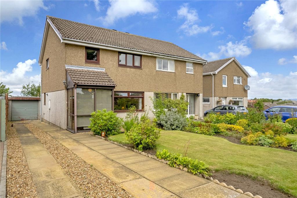 Beechbank Crescent, East Calder, West Lothian, EH53 3 bed semidetached