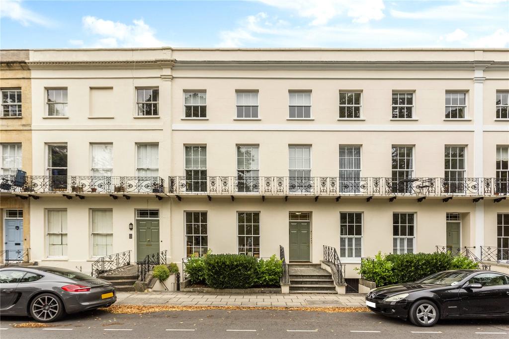 Montpellier Spa Road, Cheltenham, Gloucestershire, GL50 3 bed penthouse