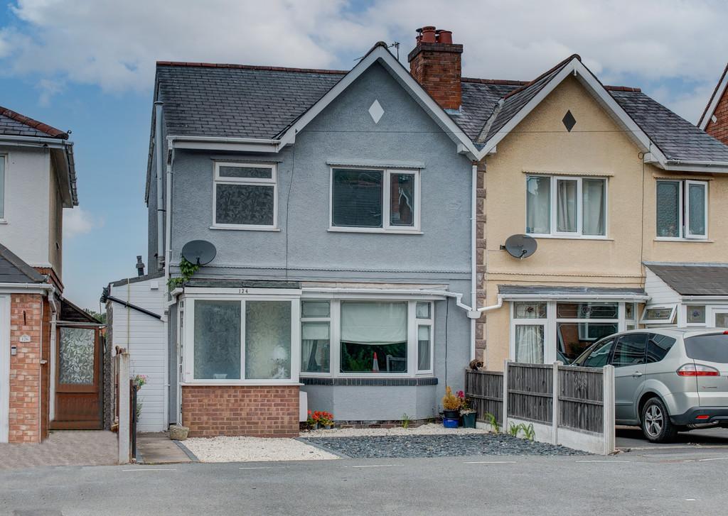 Heathfield Road, heath, Redditch... 3 bed semidetached house £225,000