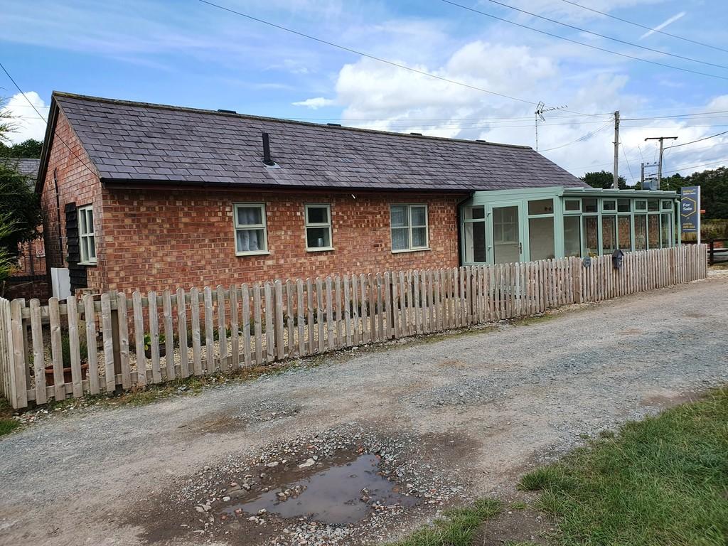 Conery Lane, Bronington 2 bed barn conversion £195,000