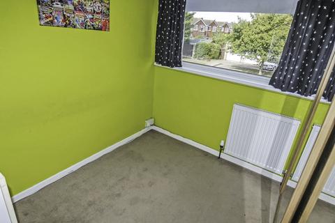 16 Edgar Close, Tamworth, B79 8NE