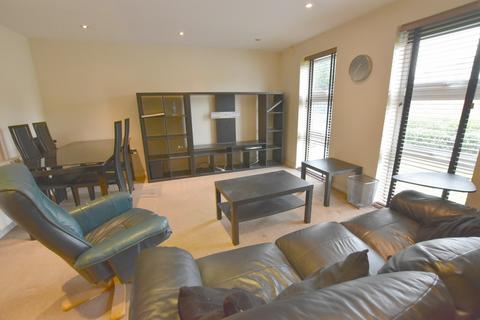 2 bedroom apartment to rent, Templars Court, Radford