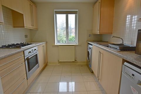 2 bedroom apartment to rent, Templars Court, Radford