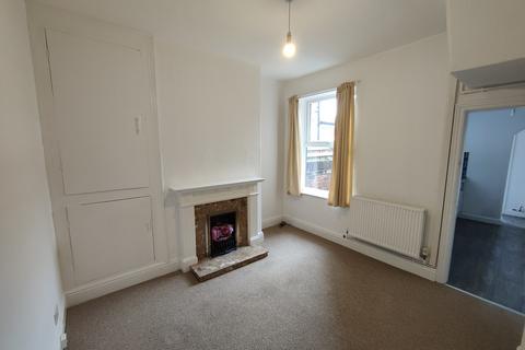 3 bedroom terraced house to rent, 90 Clumber Street