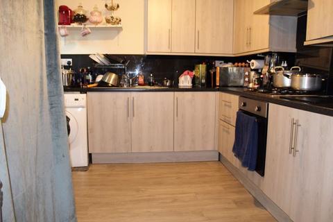 12 Wilkinson Terrace, Bradford, BD7 2PZ