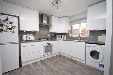 8 Burley Close, Laceby, Grimsby, DN37 7EN