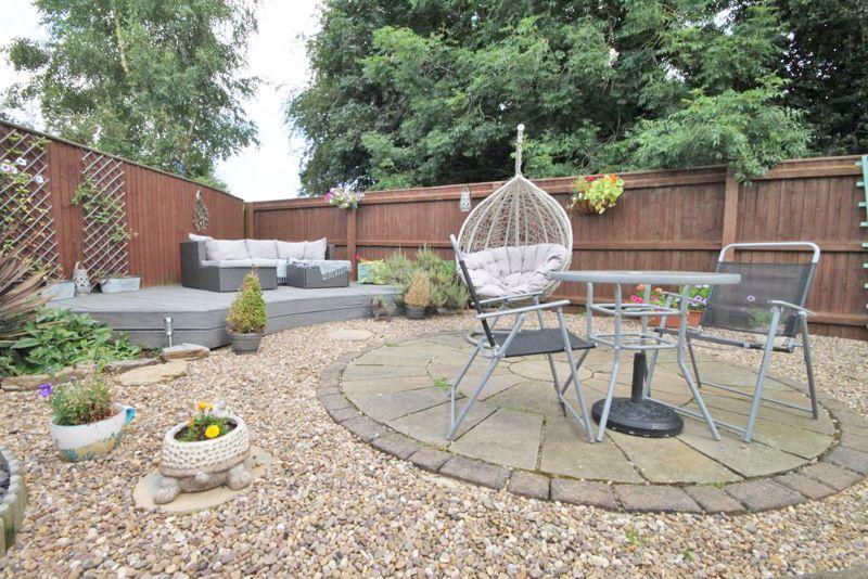 Seating/Decking area