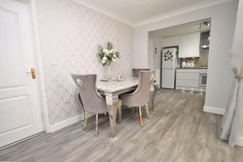 8 Burley Close, Laceby, Grimsby, DN37 7EN