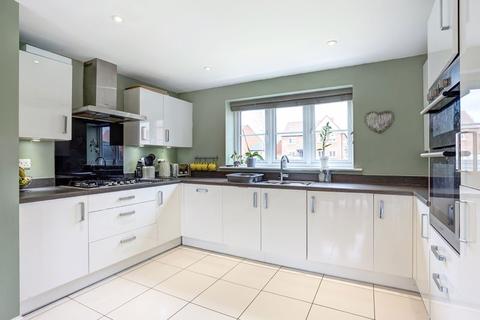 40 Loachbrook Farm Way, Congleton, CW12 4DE