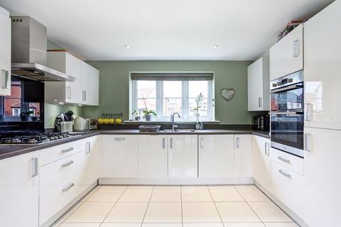 40 Loachbrook Farm Way, Congleton, CW12 4DE
