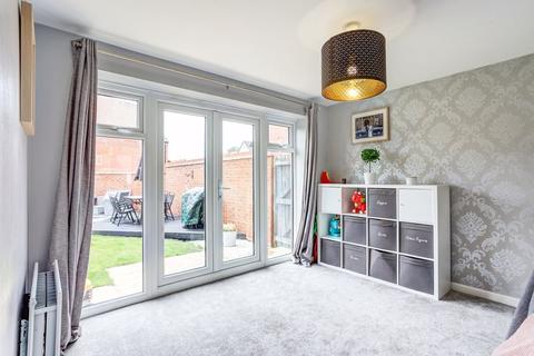 40 Loachbrook Farm Way, Congleton, CW12 4DE