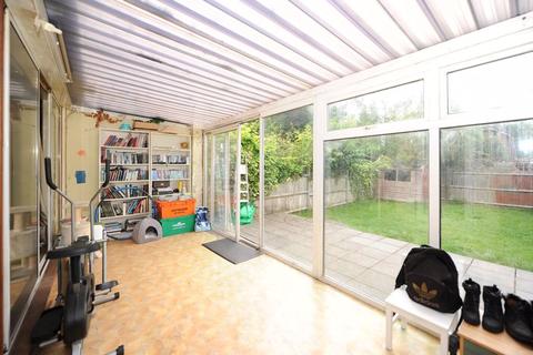 185 Eastcote Road, Ruislip, HA4 8BJ