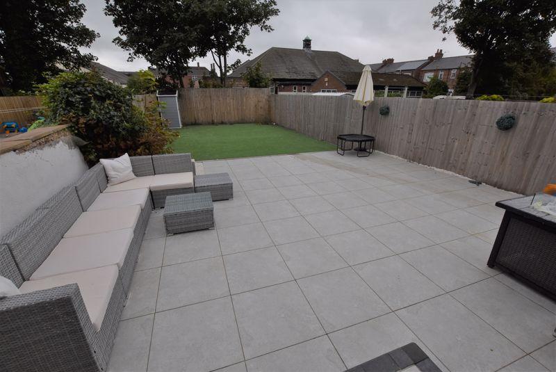 Knutsford Road, Moreton 4 bed semidetached house £275,000