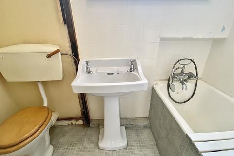 28 Coniston Road, Sheffield, S8 0UT