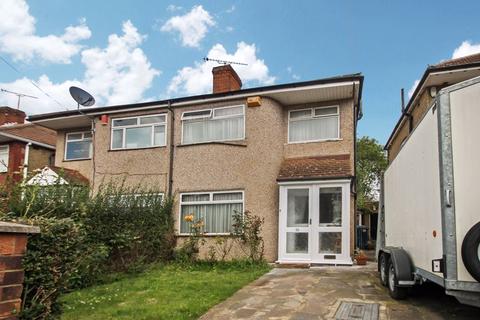 59 Warwick Avenue, Harrow, HA2 8RE