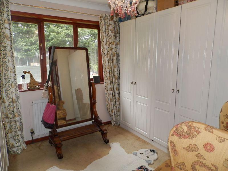 Dressing Room/Bed 4