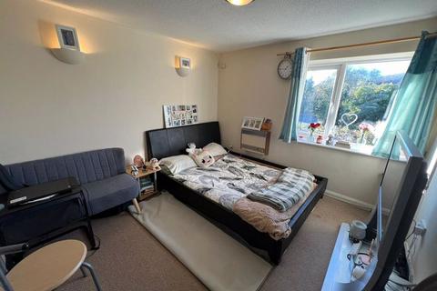 1 bedroom apartment to rent, Oaktree Crescent, Bristol