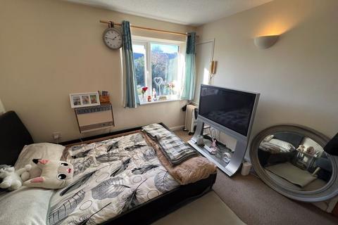 1 bedroom apartment to rent, Oaktree Crescent, Bristol