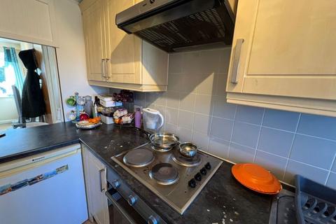 1 bedroom apartment to rent, Oaktree Crescent, Bristol