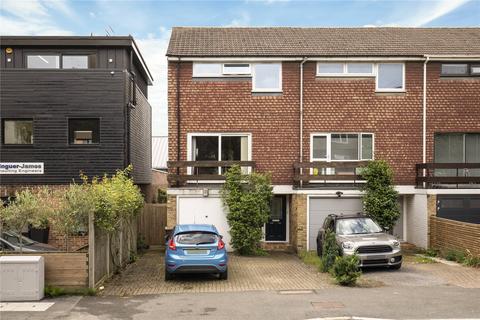 Elm Grove, Wimbledon, London, SW19