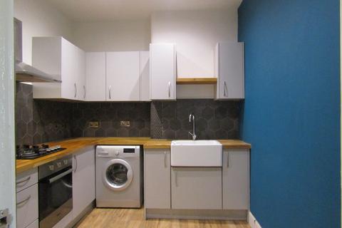 2 bedroom flat to rent, Great Junction Street, Edinburgh, EH6 5LJ