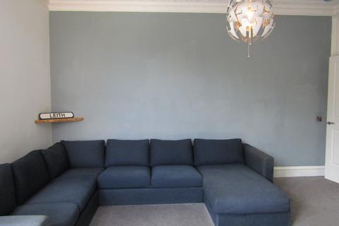 2 bedroom flat to rent, Great Junction Street, Edinburgh, EH6 5LJ