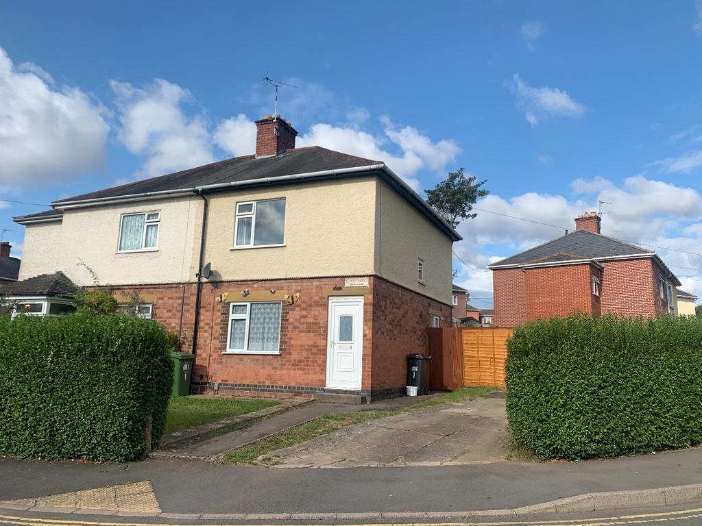 Bury Road, Leamington Spa 3 bed semidetached house £895 pcm (£207 pw)
