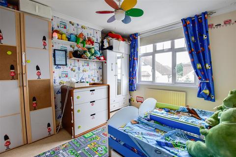 24 Earl Road, Northfleet, Gravesend, DA11 7AF