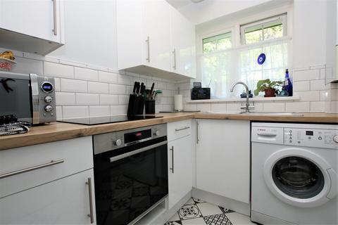 21 Bull Close, Norwich, NR3 1SX
