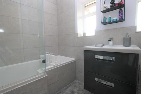 21 Antingham Road, Norwich, NR7 9TA